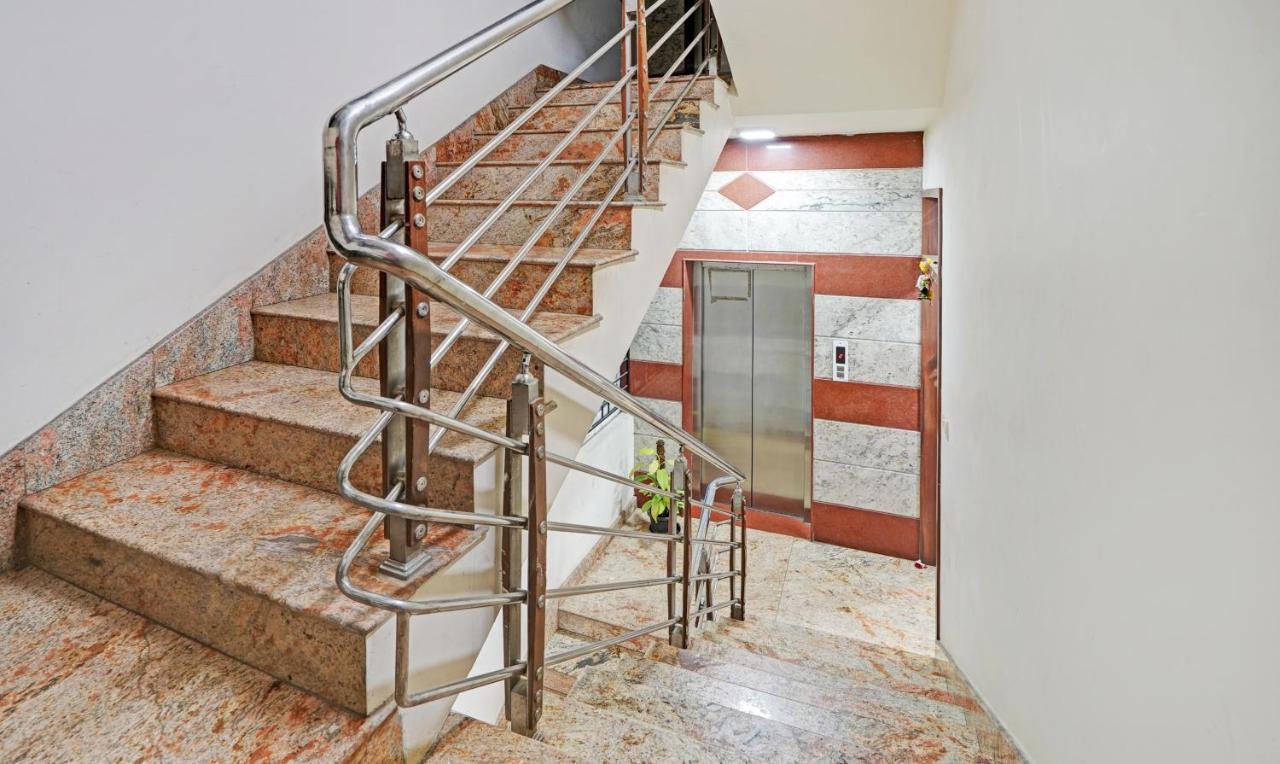 J C Comforts Hotel Bangalore Eksteriør billede